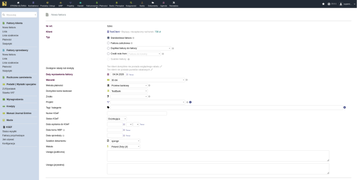 Formularz nowej faktury w Dolibarr z polem Domyślne konto bankowe ustawionym na TestBank